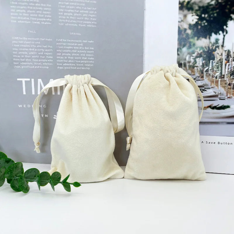 Custom Dust Medium Gift Beige Drawstring Jewellery Pouch Velvet 13x18 Thick Velvet Tarot Card Storage Bag