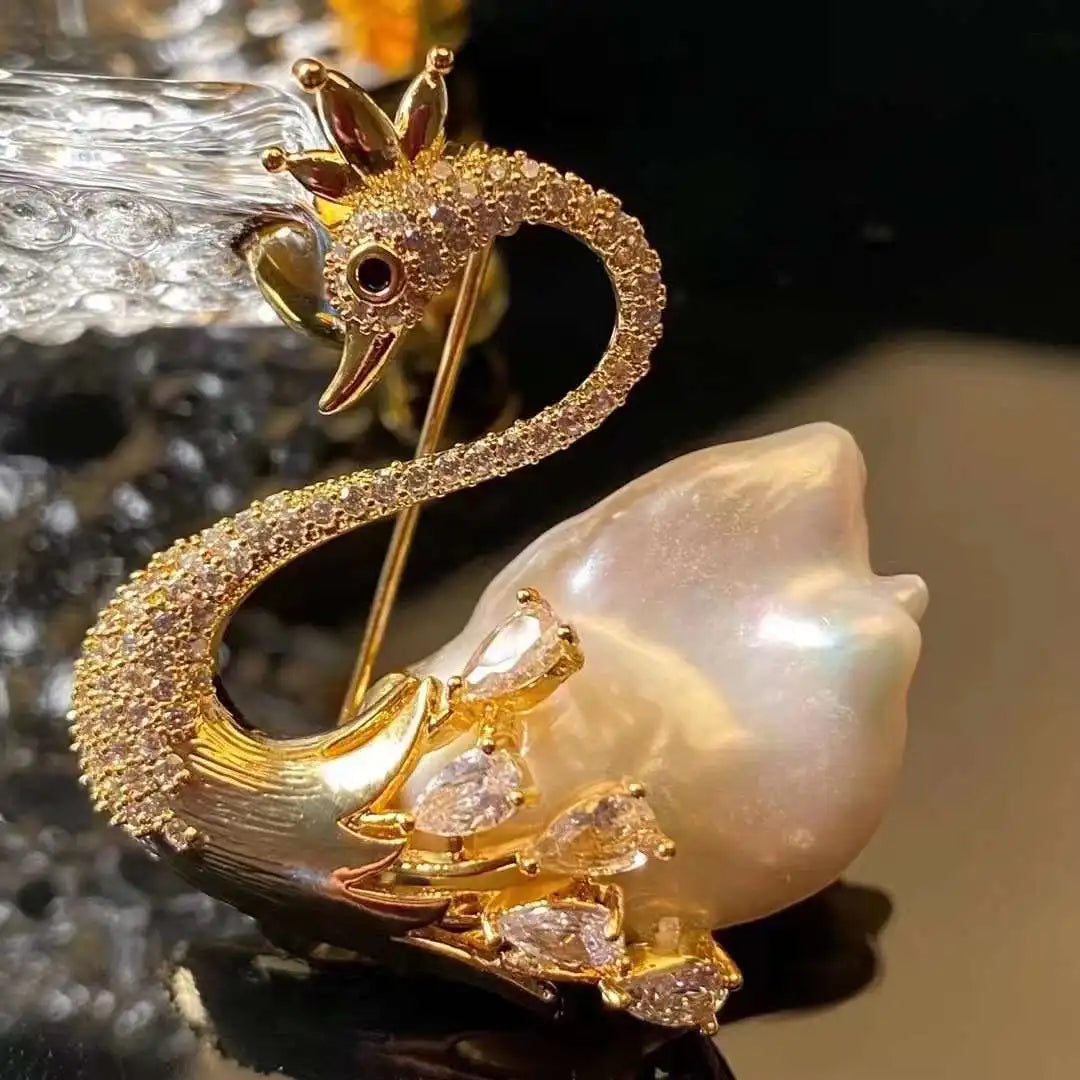 Hot Selling Women's Swan Brooch Natural Baroque Freshwater Pearl with Zircon Love Brooch Pins