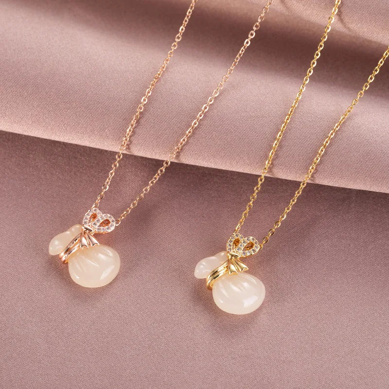 HOVANCI 2021 Luxury Jewelry Stainless Steel Necklace Chain Gold Plated Natural Jade Purse Pendant Necklace