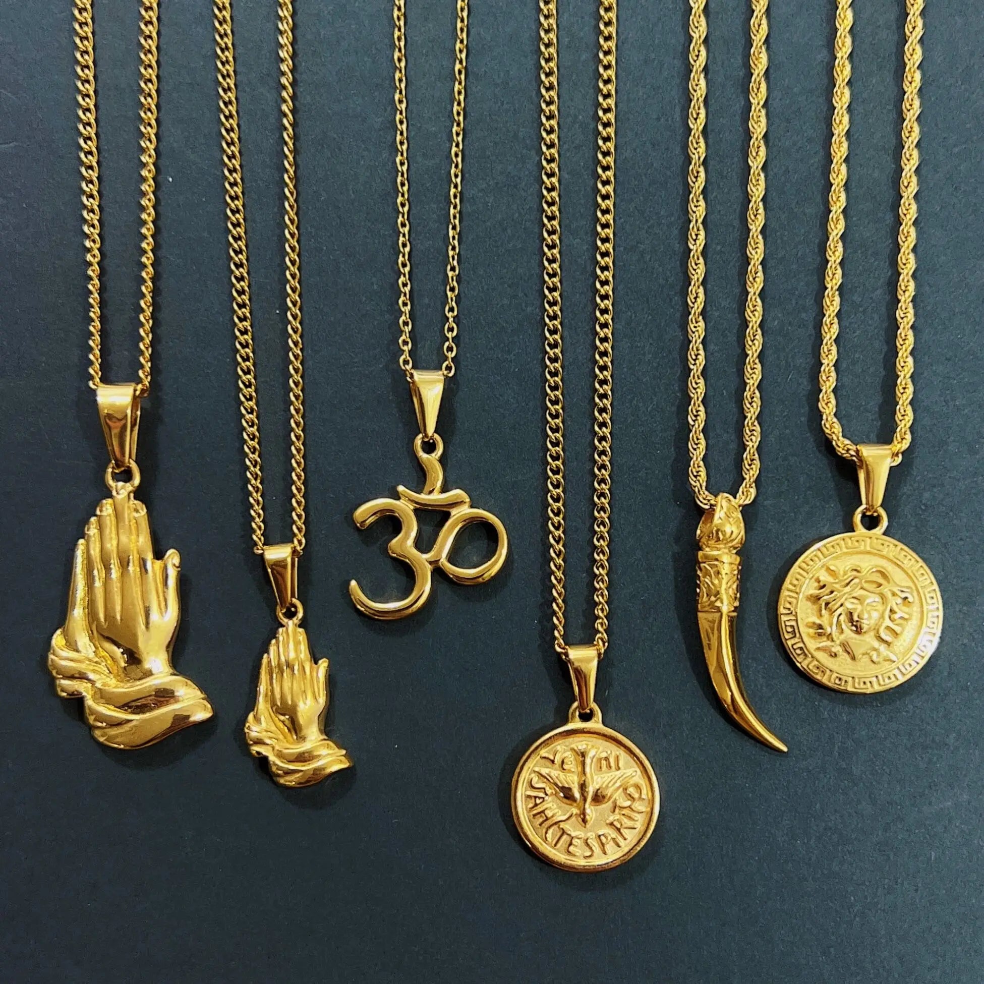 Vintage Praying Hand Charm Yoga Symbol Om Pendant Stainless Steel Medusa Jewelry Holy Spirit Dove Charm Punk Horn Tooth Necklace