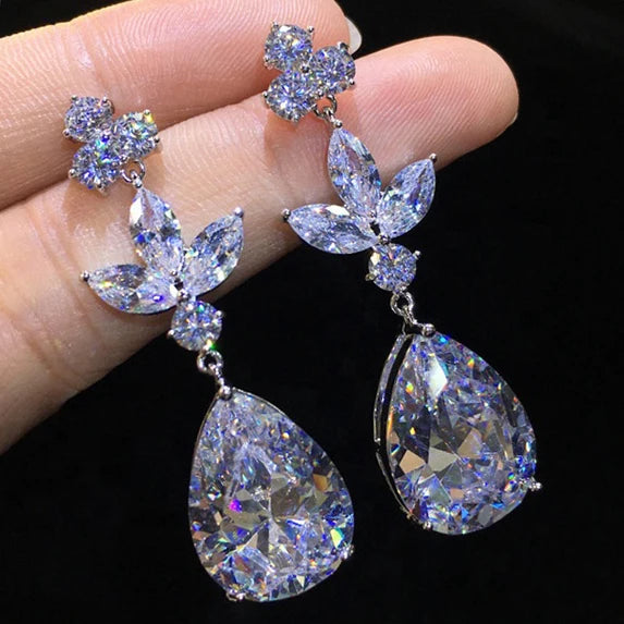 Huitan Romantic Crystal Clear Water Drop Leaf Earring Dainty Brilliant Lady Pear White Beautiful Women Wedding Earrings