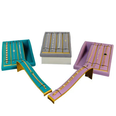 Fashion Luxury metal bracelet display props jewelry display stand set for jewellery store