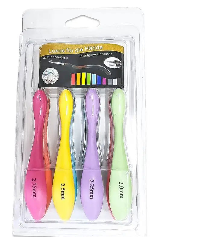 Hot Selling Knitting Needles Machine TPR Handle Aluminum Crochet Hook Set for Crochet