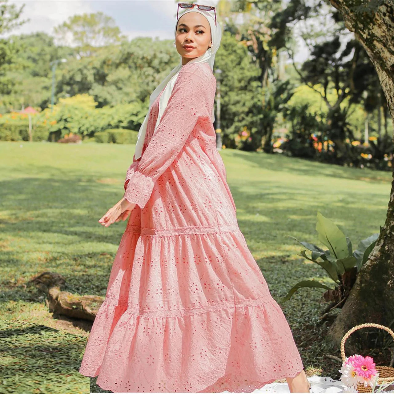 Muslim Multi Colors Middle East Women's Dress Plaid Design Malaysia Indonesia Hollow Lace Dress Long Sleeve Abaya Maxi Dress
