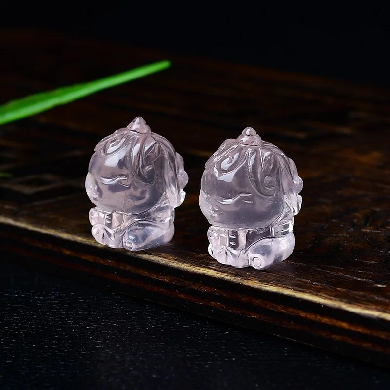 Natural Rose Quartz Rough Stone Pendant Unicorn Carved Piece DIY Bracelet Necklace Accessory Crystal for Souvenir
