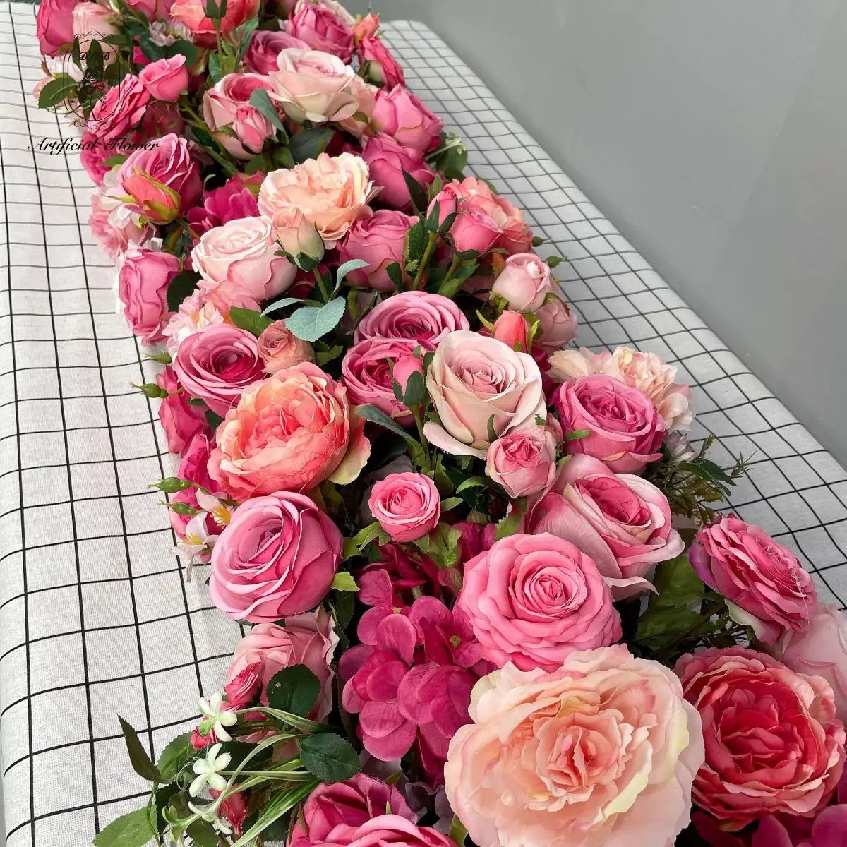 Customized Red Floral Table Flower Runner Handmade Factory Sale Decoration for Christmas Event or Wedding