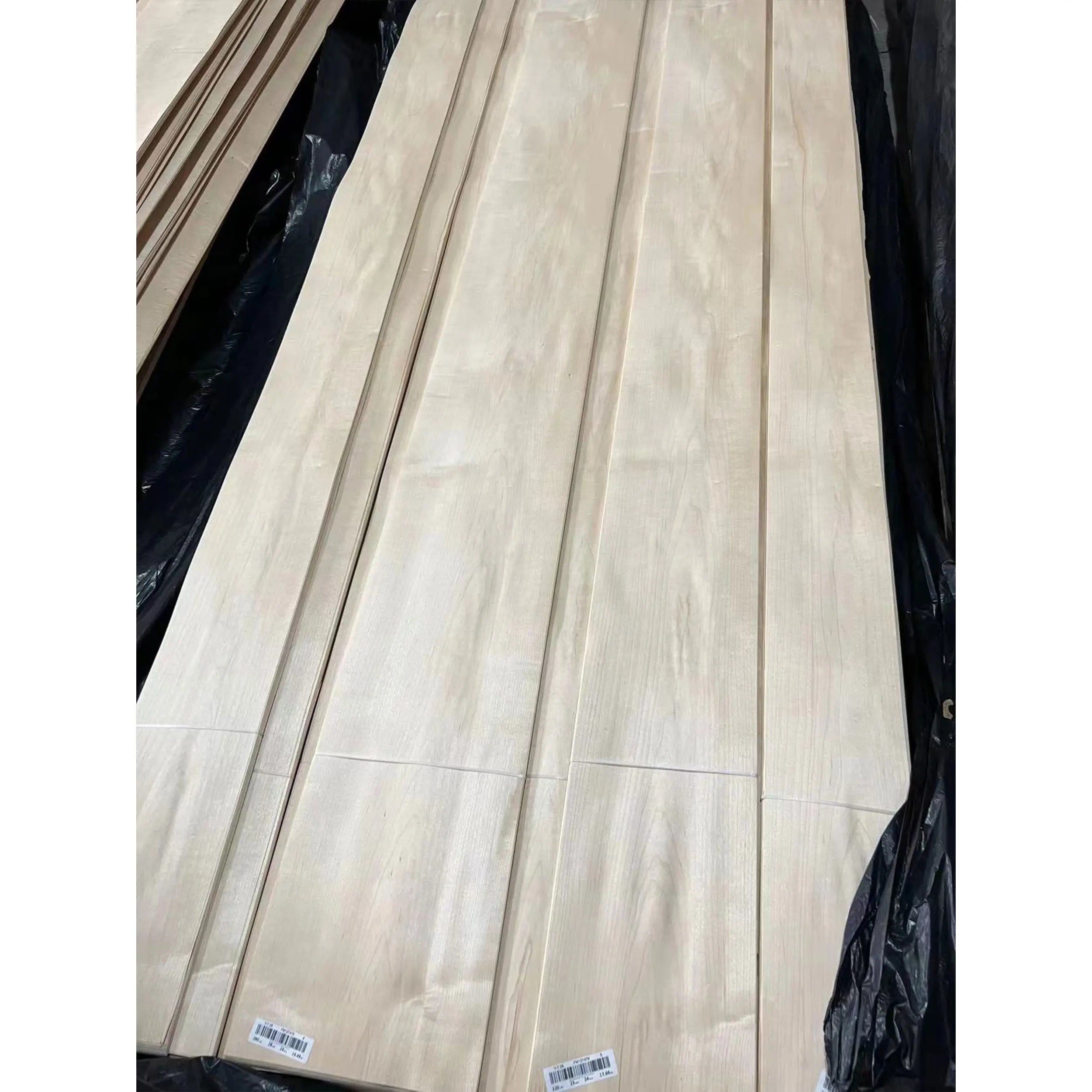 Walnut Customized Engineered Wood Veneer New Design Eco-Friendly Top a Grade for Hotel Furniture Manufacturers