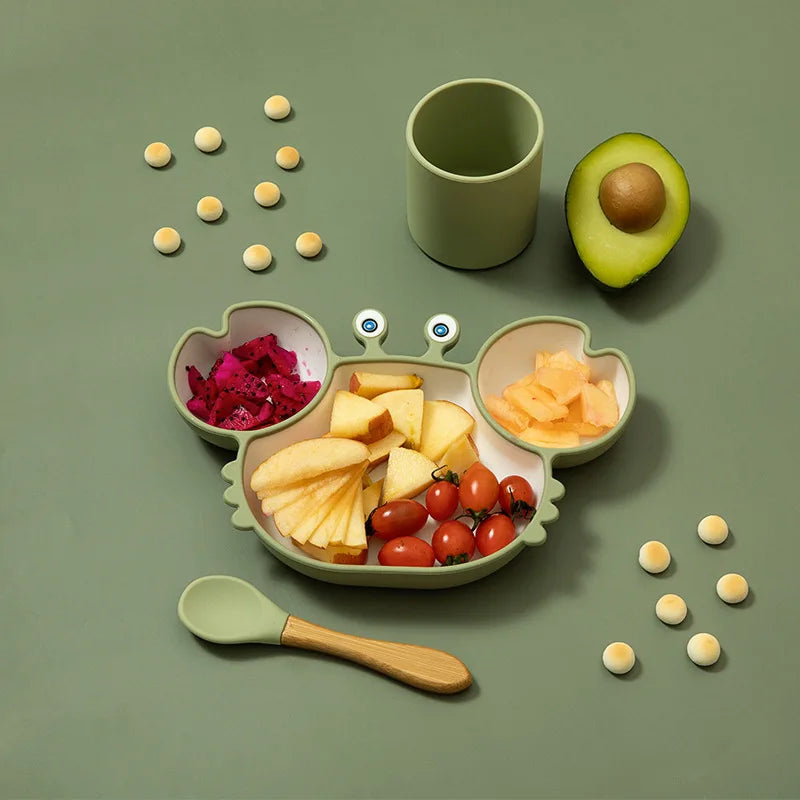 Cute Crab Silicone Plate Food Grade Divided Plate with Suction Cup Cartoon Tableware Disposable Feature