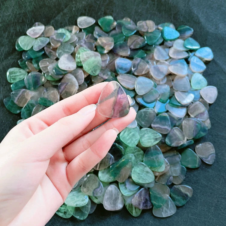 Huiying New Professional Guitar Plectrum Holder Cases Triangle Shaped Design Fluorite Guitar Accessories Pick
