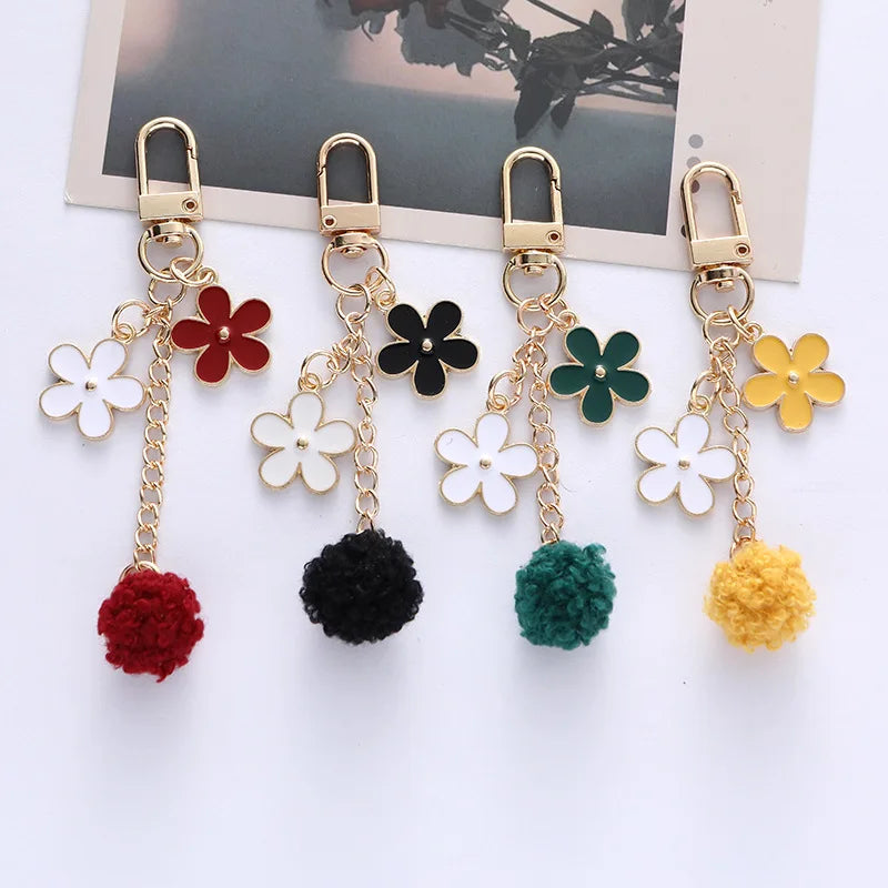 Fashion Backpack Charms Enamel Metal Daisy Flower Keychain for Women Ladies