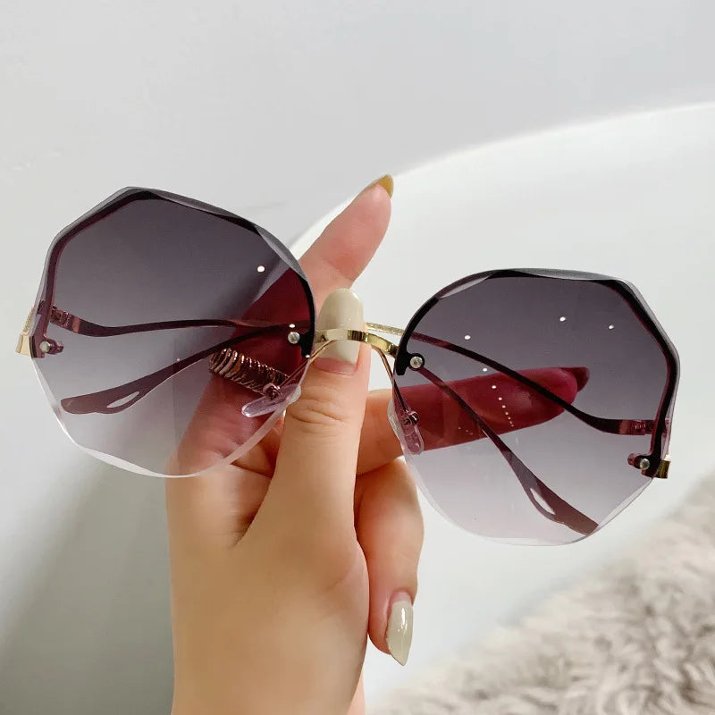 2023 Irregular Round Sunglasses Lunette De Soleil Gradient Fashion Sun Glasses Female Rimless Metal Curved Sun Shade for Women