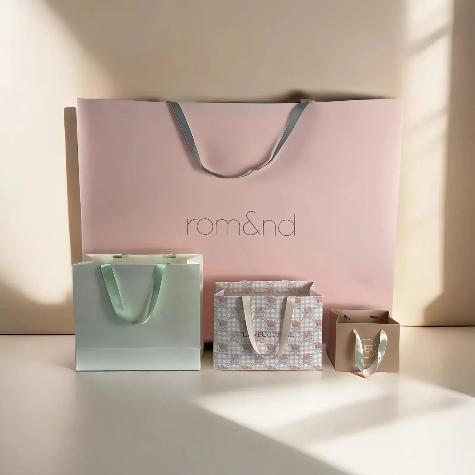 Oversized Luxury pink Personalized Kraft Paper Bag with Your Own logo  Oversized Paper Bag