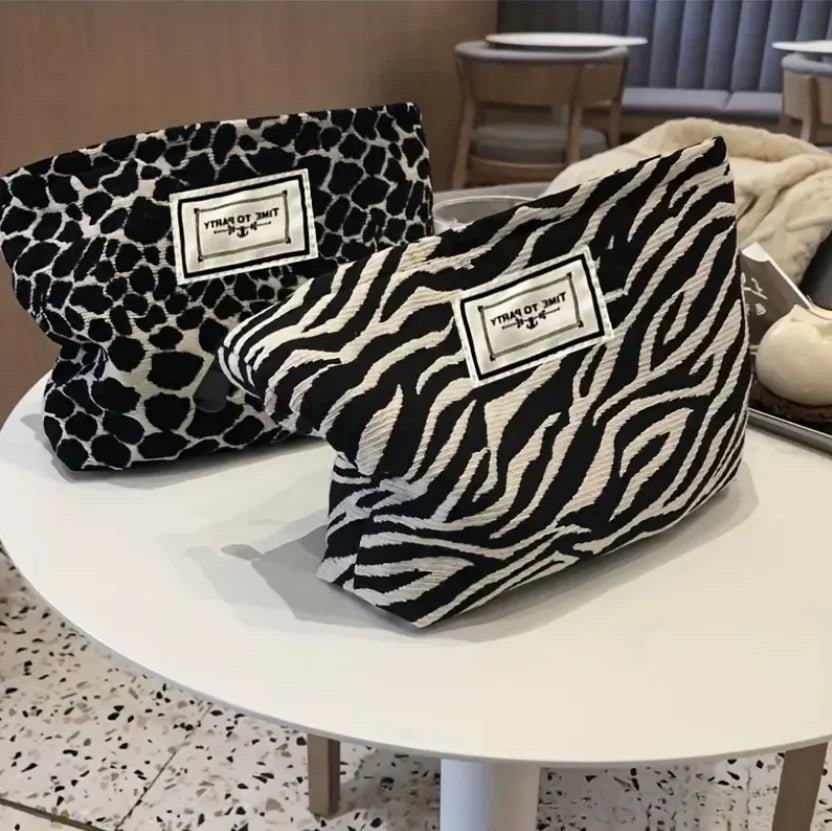Zebra Pattern Cosmetic Bag Large Capacity Fashion Makeup Pouch Women's Clutch Bag Portable Toiletry Organizer