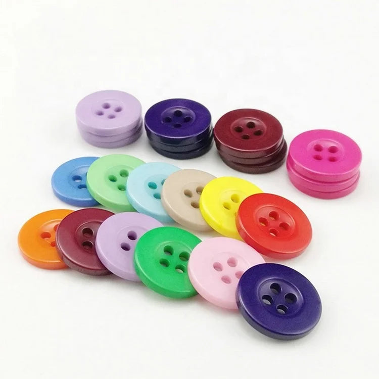 Wholesale in Stock Multi-Size Colorful Resin Plastic Round Button 4 Holes Button for Kids Clothing Crafts