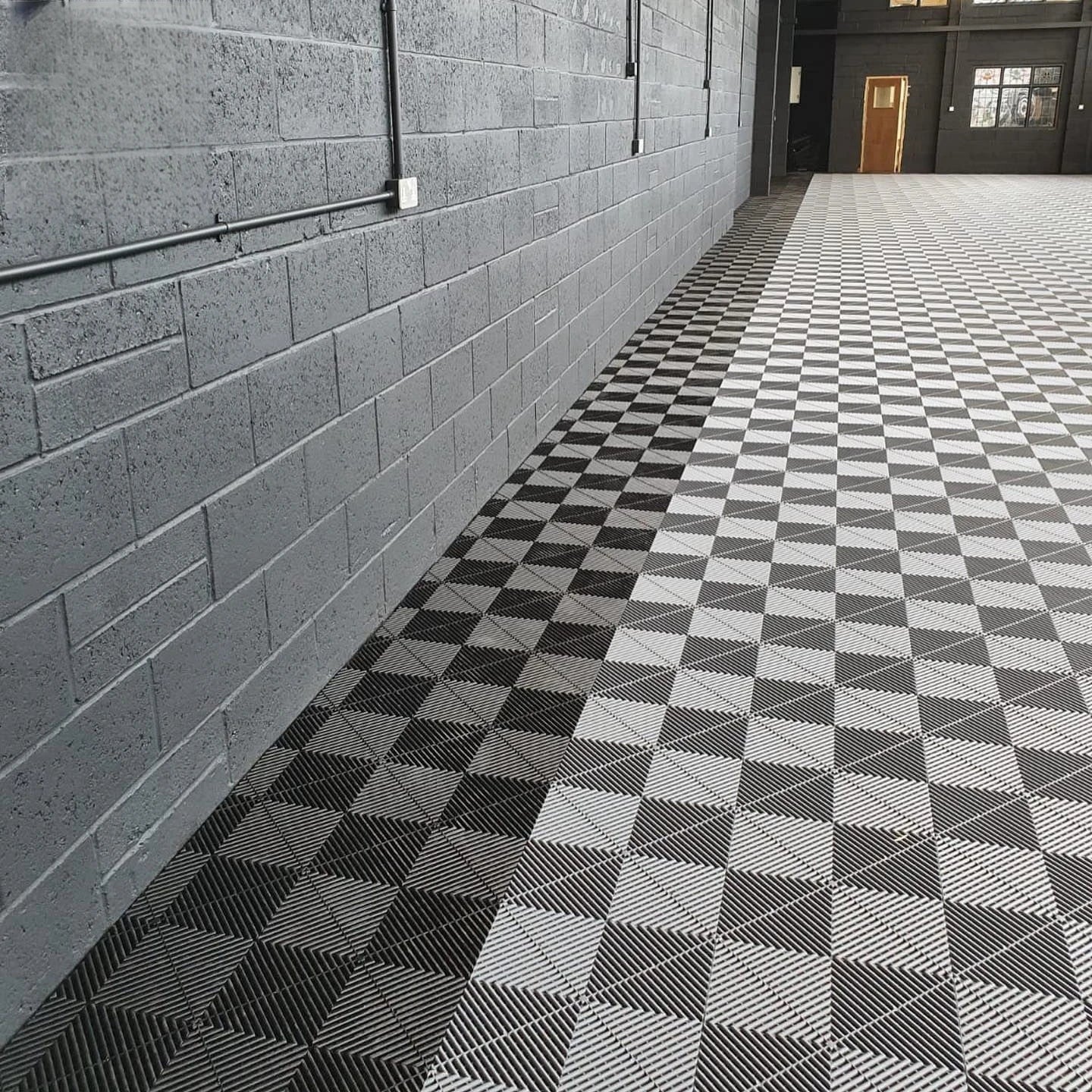 New Arrival Removable Free Samples Durable Pp Garage Floor Tiles Interlocking Garage Floor Tiles Plastic for Car Care Shop