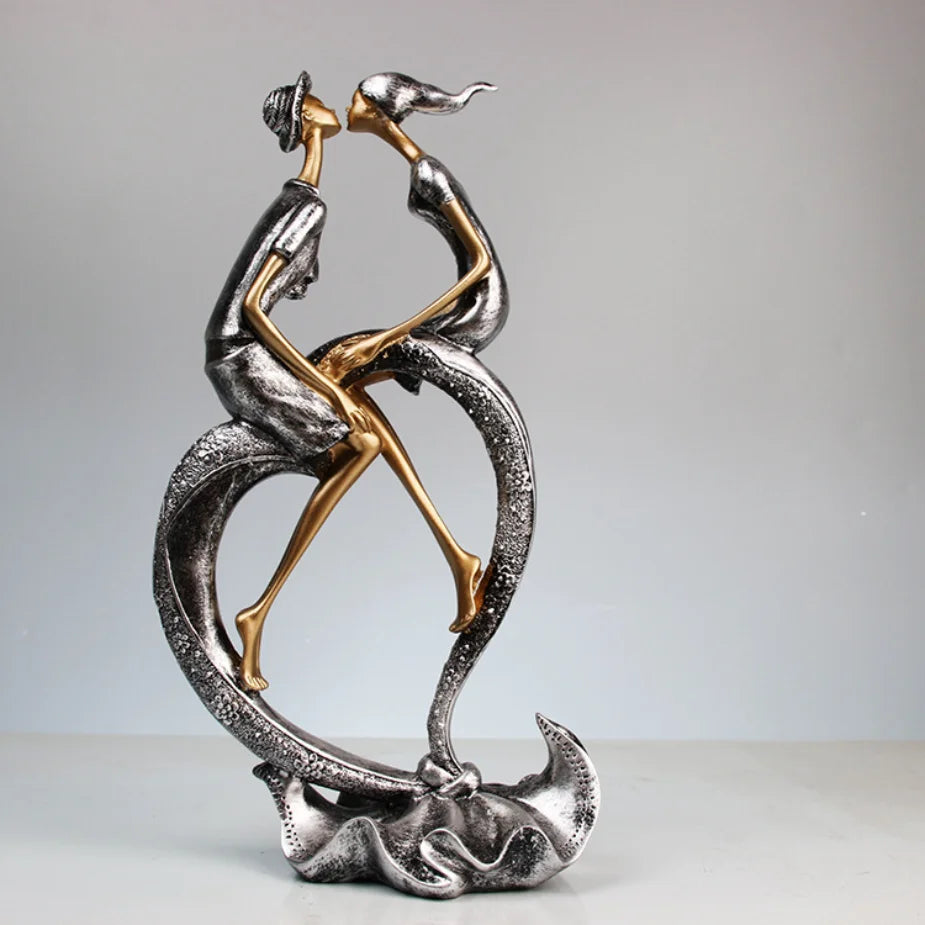 Table Display Concise Lover Home Decor Resin Crafts Sculpture Statues Figurines Design Custom New Sports Theme Animal Model