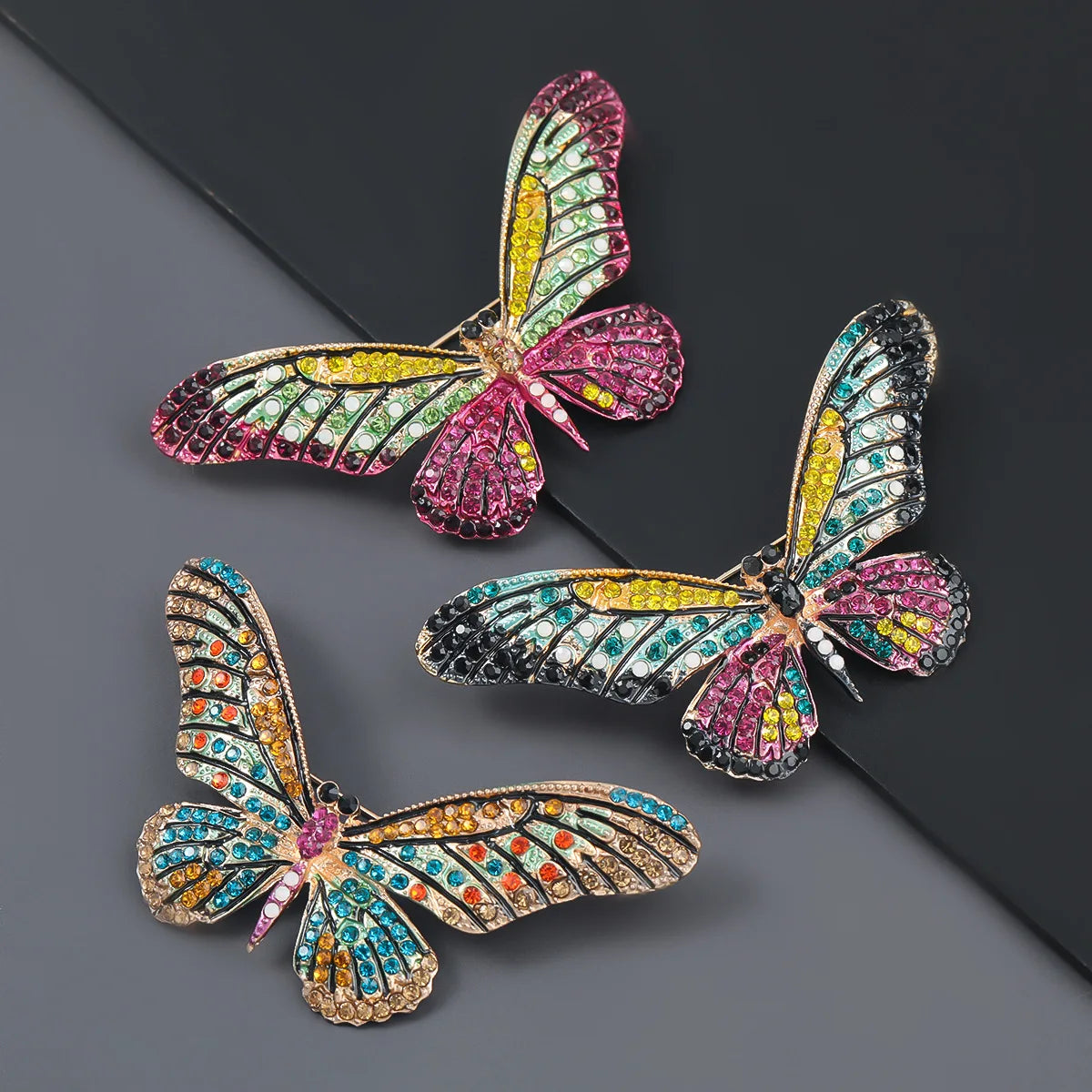 Jachon Alloy Encrusted Rhinestone Brooch Super Flash Butterfly Shape Brooch Exquisite Popular Brooches Accessories