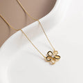 Niche Design 18K Gold Plated Zircon Flower Charm Necklace Simple Tarnish Free Stainless Steel Clavicle Chain Necklaces for Women