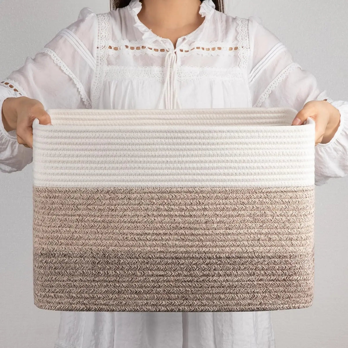 Wholesale Price ODM Big Capacity Toy Hamper Woven Basket Blankets Pillows Cotton Rope Basket With Long Handles for Home Decor MegaBDM