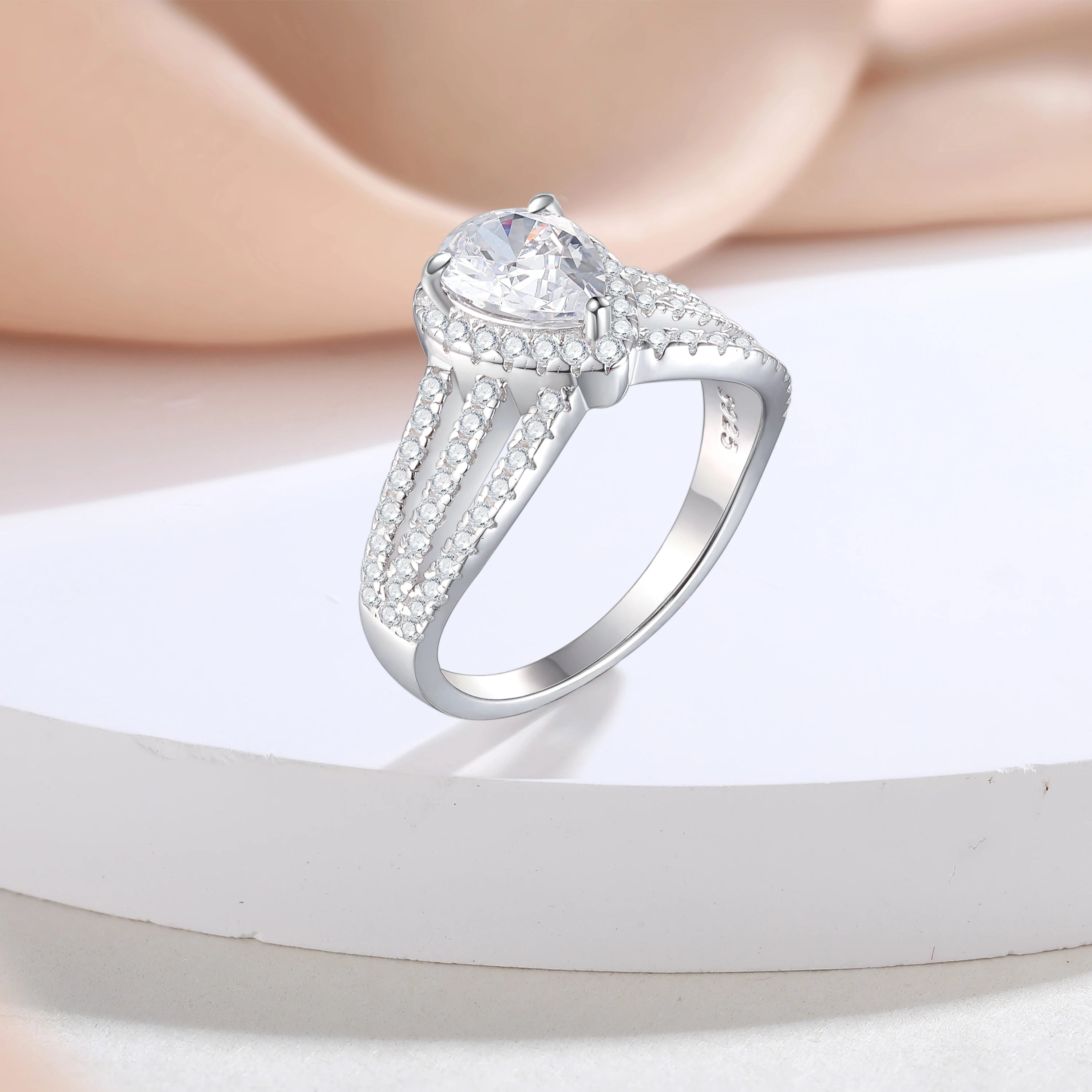 Custom 925 Sterling Silver Fine Jewelry Rhodium Plated Pear Cut Cubic Zircon Wedding Engagement Rings Star Pattern Diamond Main