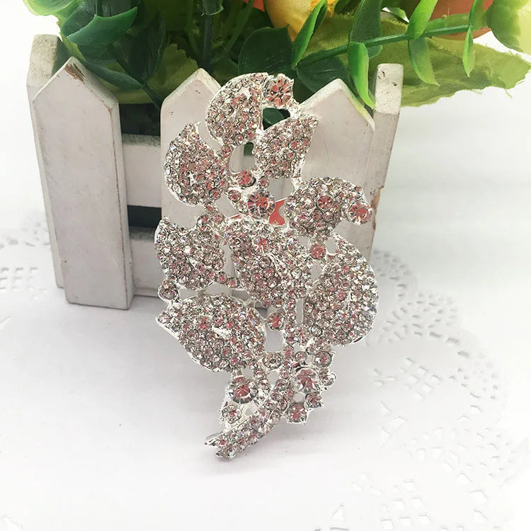 Wholesale Custom Korean Ladies Women Accessories Rhinestone Designer Crystal Brooch Pin