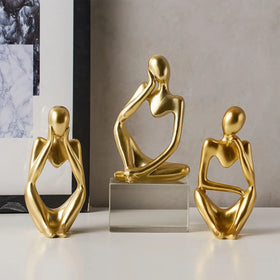 Newly Designed Hollow Abstract Art Home Office Desk Decorated With Thinker Gold Statue Resin Craft