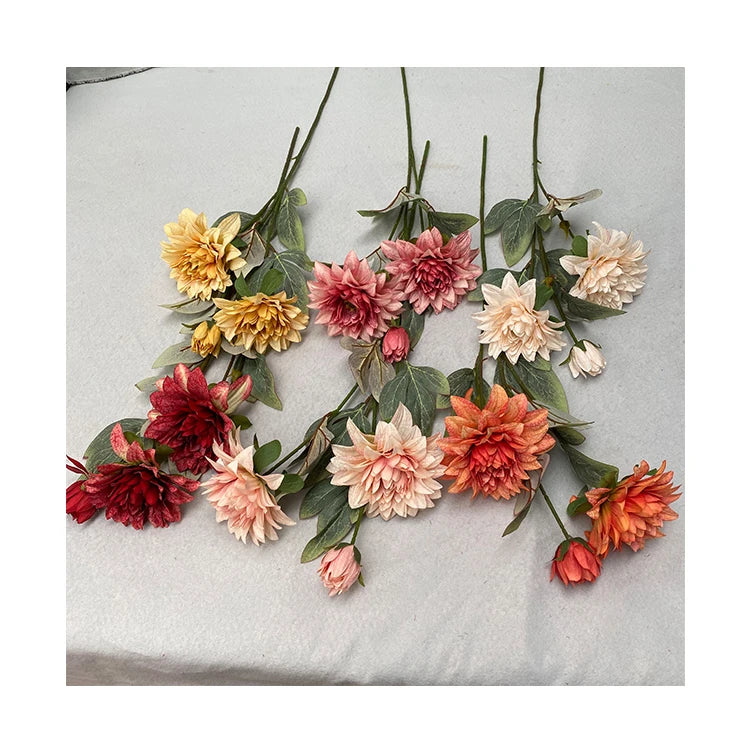 Best Price  Modern Novel Design 3-Head Oil Painted Dahlia  Cadburys Roses