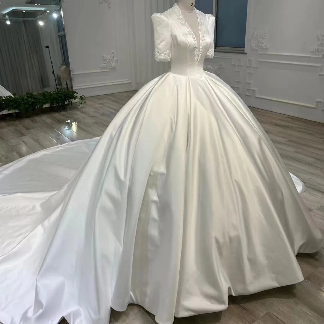French Satin Wedding Dress 2023 New Bride Main Wedding Dress Simple Senior Sense Sleeve V-neck Wedding Dress