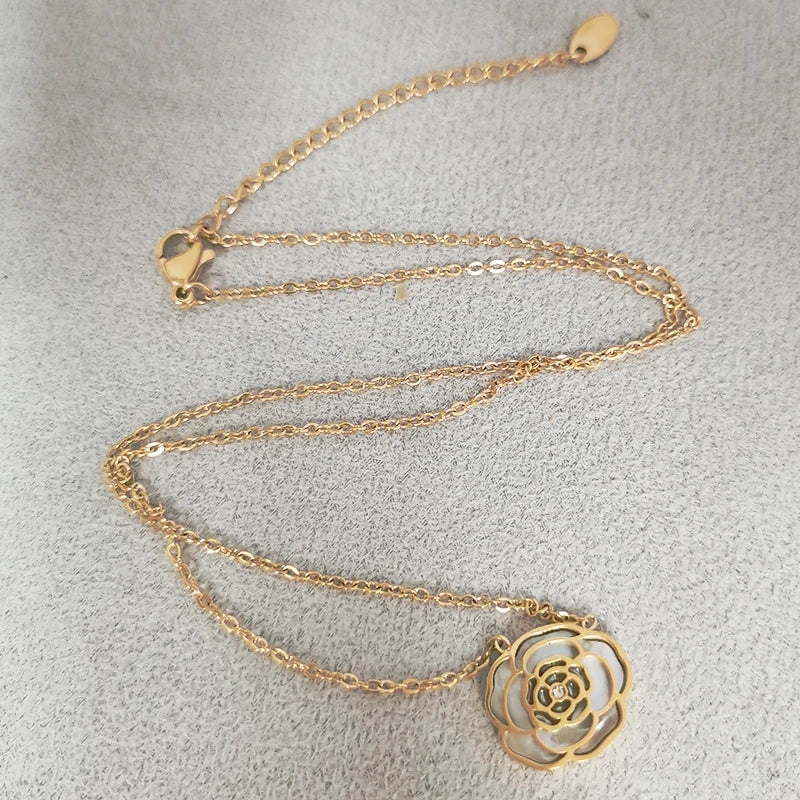 Stainless Steel Fine Fashion Jewelry 18k Gold Plated Pendant Chains Necklaces for Women-Wedding & Anniversary Gift