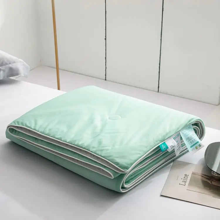 Luxury Cotton  Summer Quilt  Silky Soft & Hypoallergenic  Air-Conditioned Room Essential