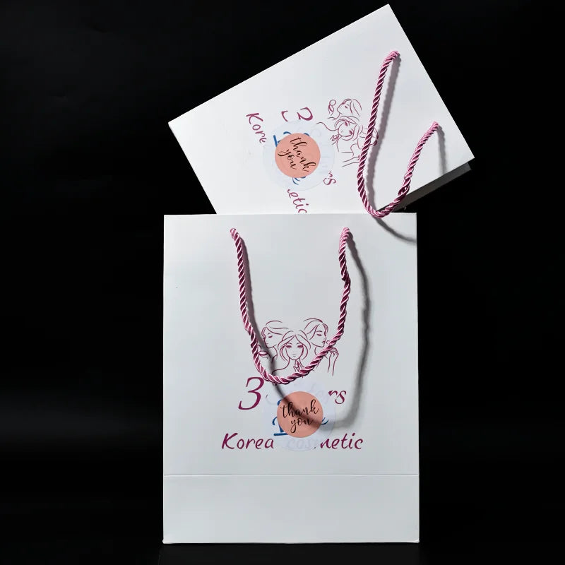 Wholesale Paper Gift Bag Packaging Shopping Bag With Your Own Logos for Clothes Garments Men Women