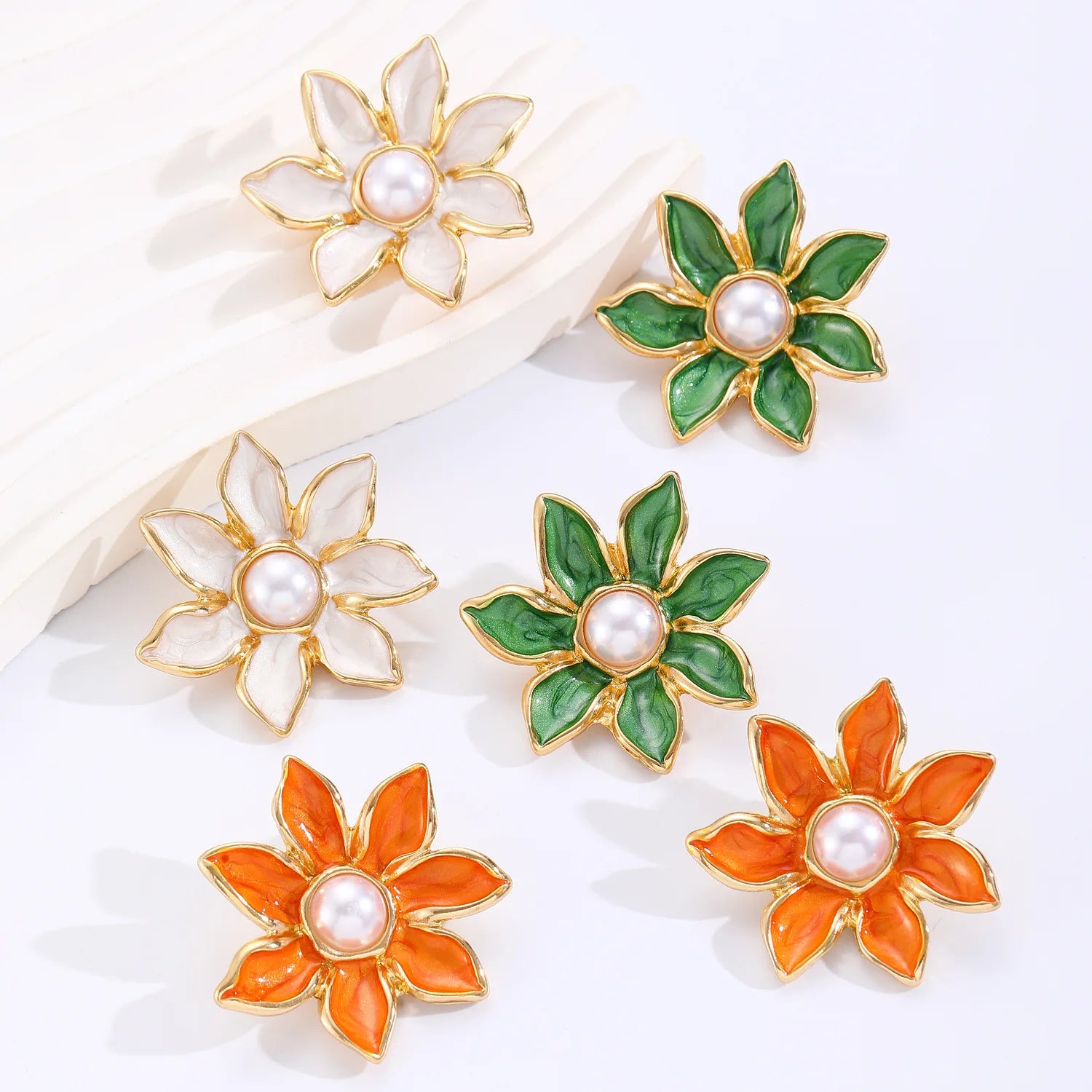 Female Temperament Trendy Stud Earrings Gold Plated Alloy Flower Oil Drop Design Fashionable Jewelry for Women