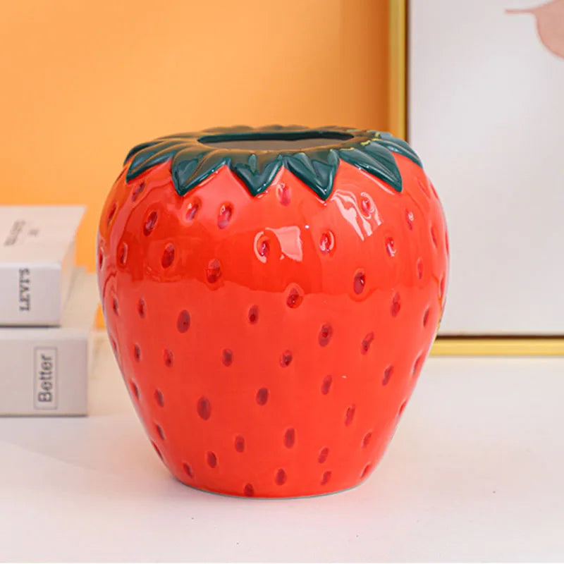 Hot Sale Ceramic Strawberry Vase Modern Strawberry Design Ceramic Porcelain Flower Vase for Home Office Table Decoration