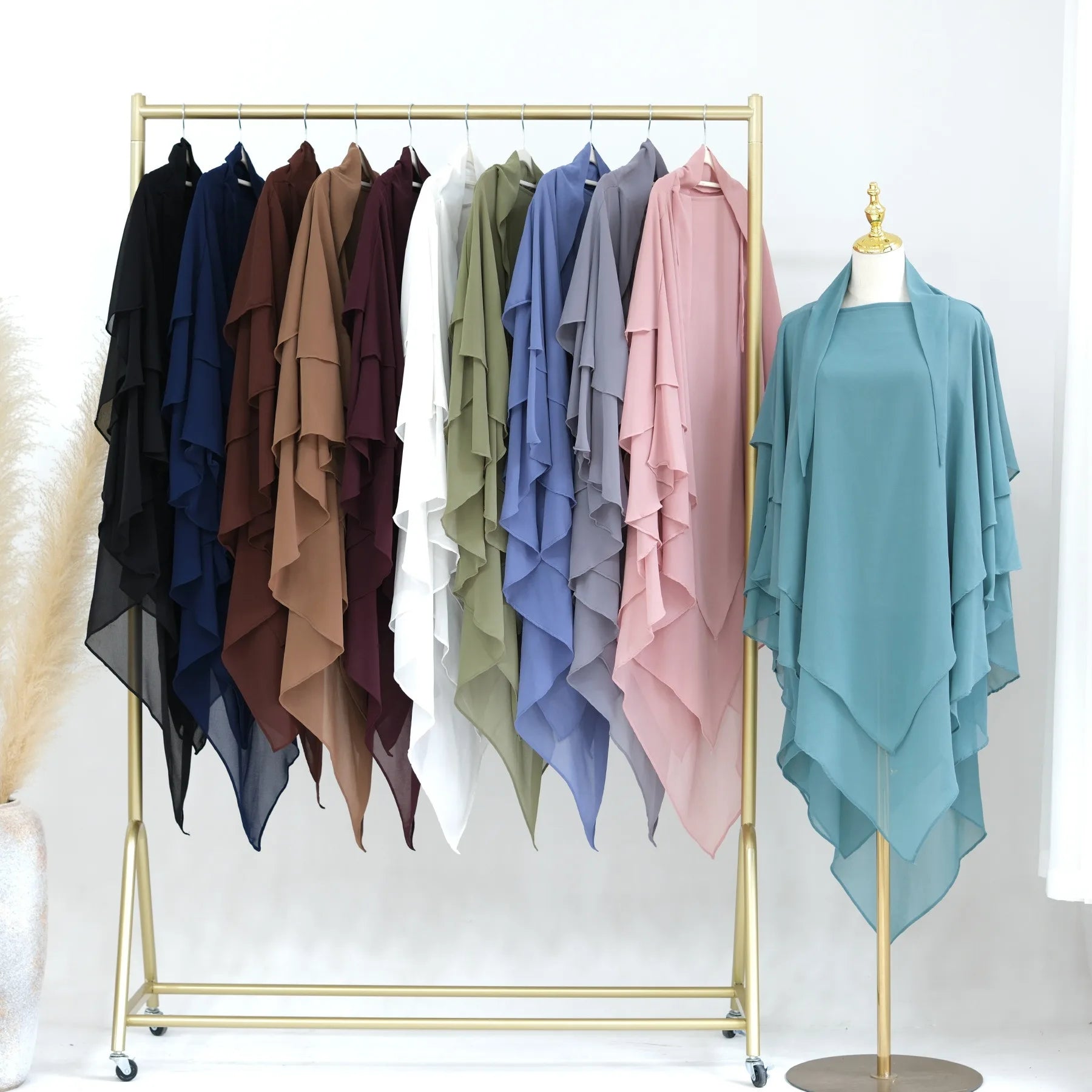 Muslim Best Selling Turkish Dubai Solid Color Head Scarf Plain Three Layers Instant Khimar Hijab for Women H0108