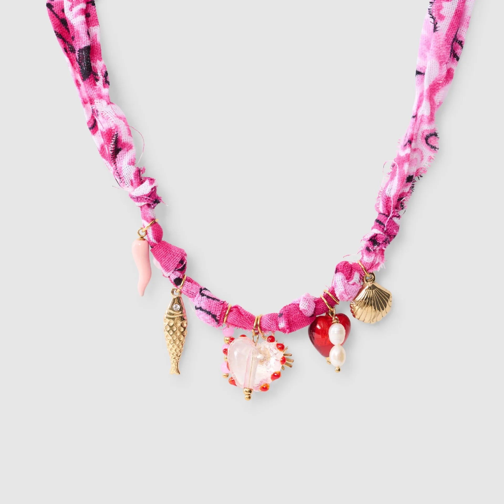 Trendy Small Fish Stainless Steel Pendant Necklace with Starfish Shell Fashionable Colorful Fabric Charm Accessory for Gift