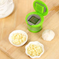 Stainless Steel Onion Pressing Grater Cutter Tool Garlic Crusher Squeezer and Slicer Manual Garlic Chopper Grinder Kitchen Tool