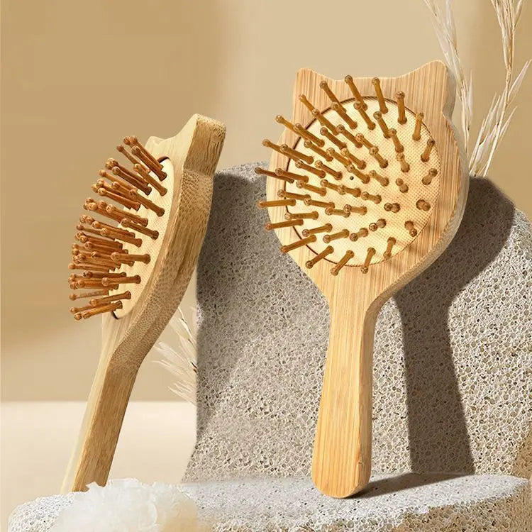 Kitten-Shaped Bamboo Scalp Massage Comb with Air Bag & Cushion Cute Cartoon Design for Kids to Carry Small Scalp Massage Comb