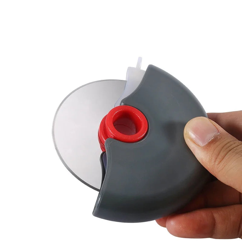 Stainless Steel Round Wheel Cutting Knife for Pizza with Lid Roller Dough Slicer Cutter Pastry Kitchen Baking Accessories Tools