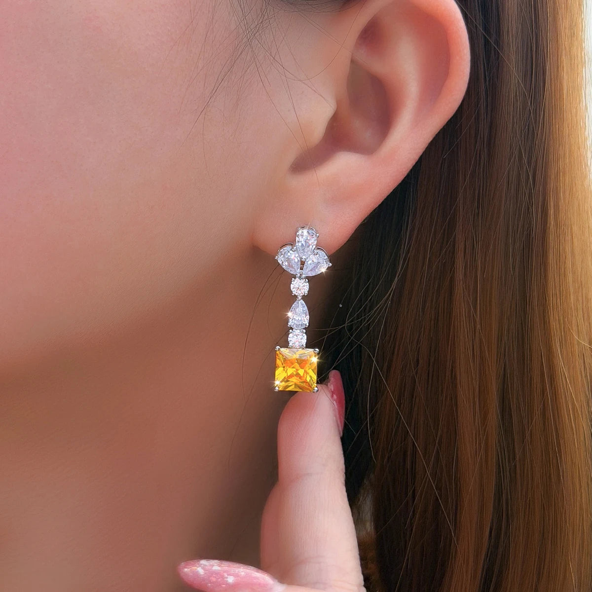 Delicate Yellow Square Cubic Zirconia Leaf Drop Earrings for Women Brides Wedding Party Jewelry Elegant Costume Accessories Gift