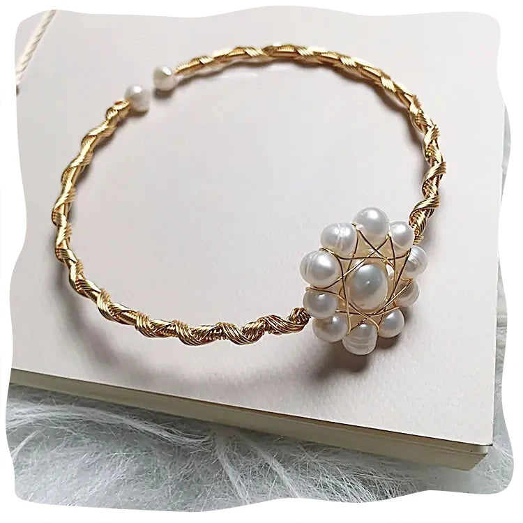Wholesale Natural Handmade Summer Jewelry Gold Winding Flower Design Genuine Freshwater Pearl Bangle Bracelet Opening for Women