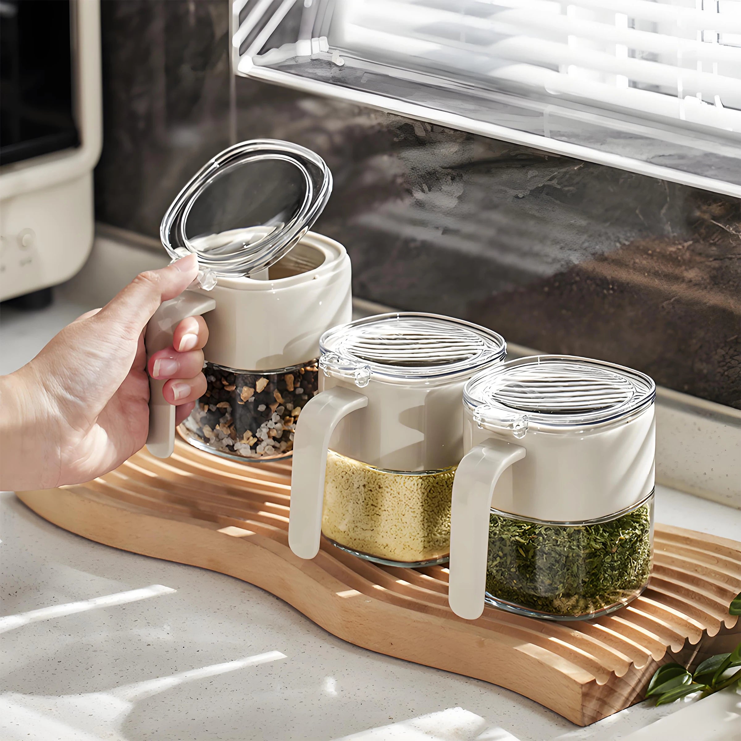 European Design Style Removable Plastic Glass Spice Container Hot Selling Salt Pepper Seasoning Storage Food Storage Container