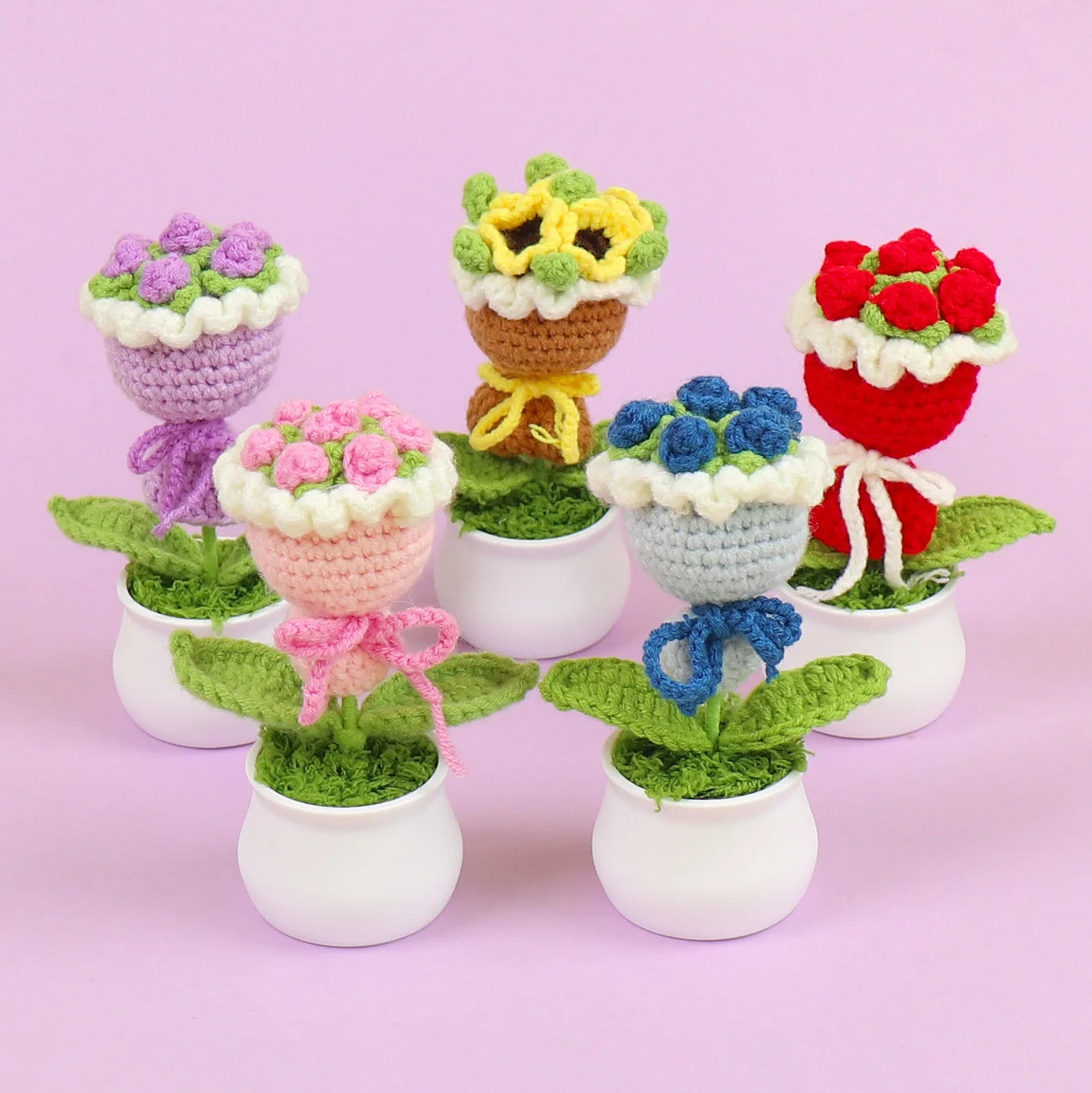 High Quality Multi Color Crochet Rose Hand Holding Flower Bouquet Wool Knitted Natural Real Touch Christmas Graduation Gift