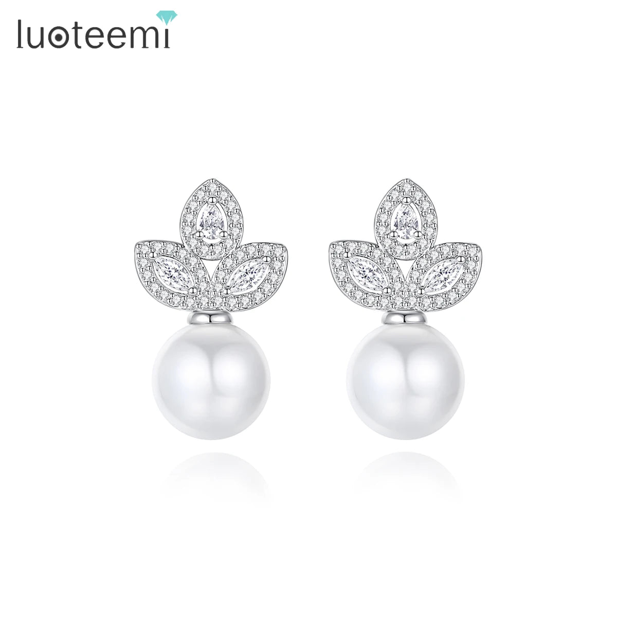 LUOTEEMI Woman Elegant Korean Jewelry Small Zircon Charm Fashion Hot Sale Earing Leaf Stud Pearl Earrings