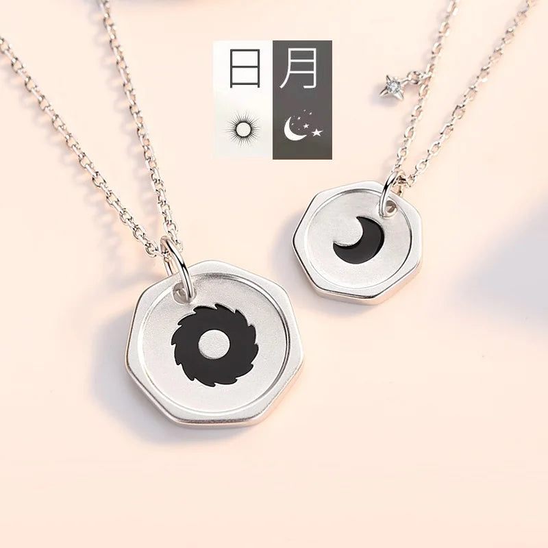 Fashion Men Women Sun Moon Couple Necklaces for Lovers Valentine Fashion Romantic Jewelry Necklace Couple Clavicle Chain