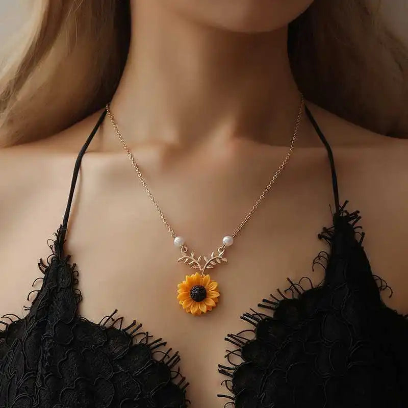 Delicate Sunflower Pendant Choker Necklace for Women Pearls Jewelry Necklace Clothes Accessories Necklace Women's Jewelry
