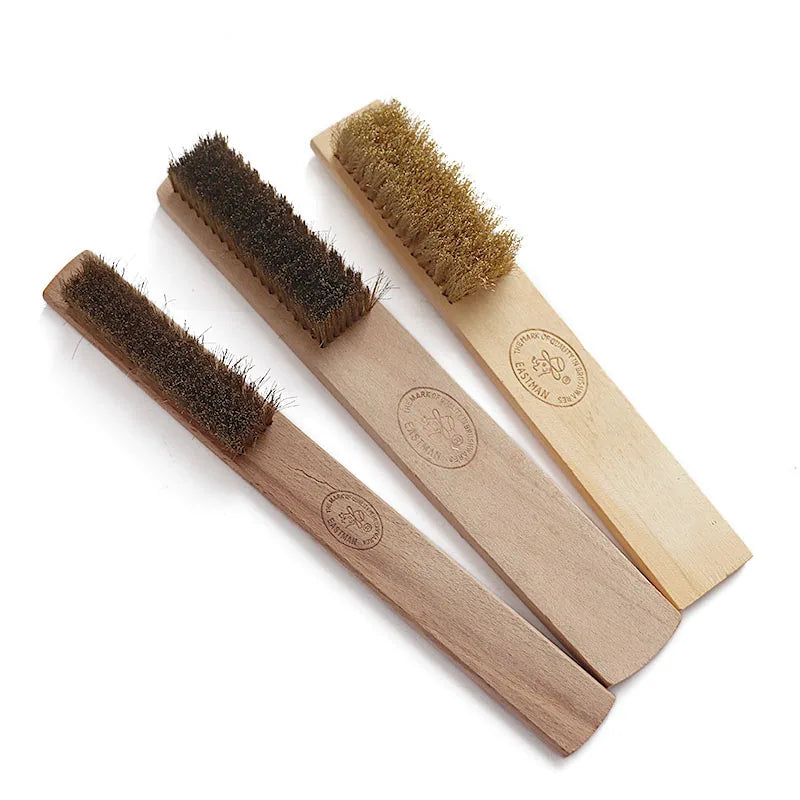 High-quality Rust-removing Polished Brass Wire Brush with Wooden Handle