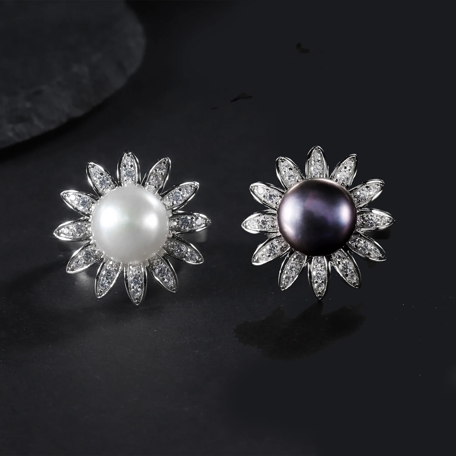D1030 Abiding Custom Wholesale Sunflower 10MM Black/White Freshwater Pearl Flower 925 Sterling Silver Women Ring for Wedding