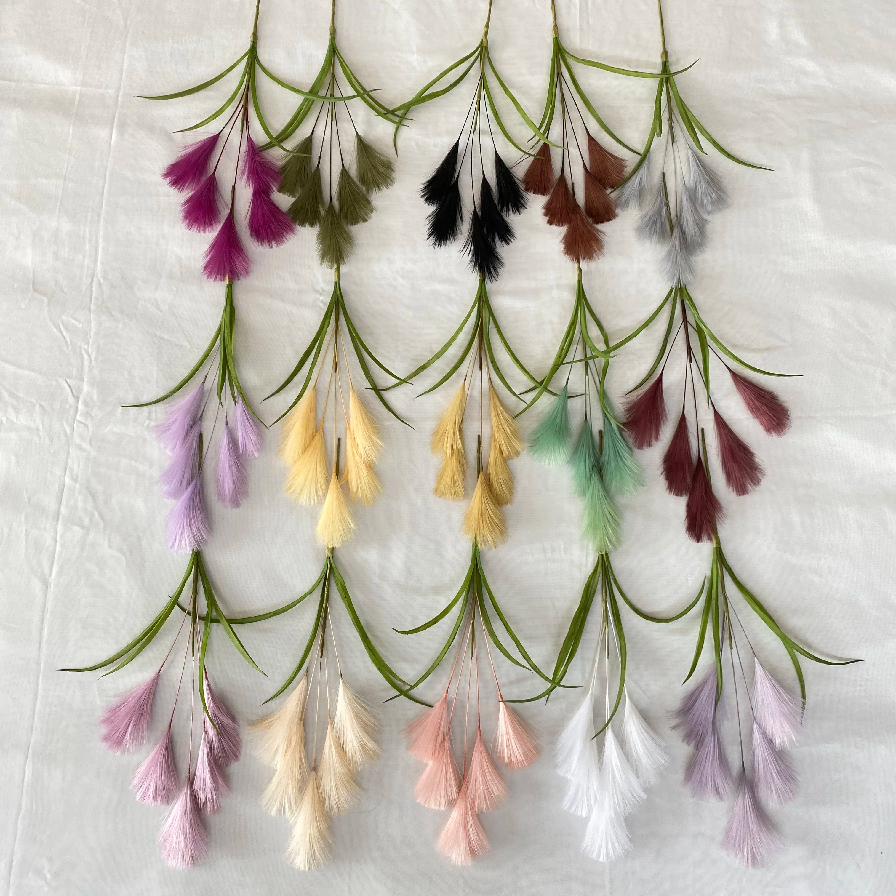 Artificial Pampas Grass Feathers for Christmas Graduation Valentine's Day Mother's Day Easter Decorations Epiphyllum Dekoration
