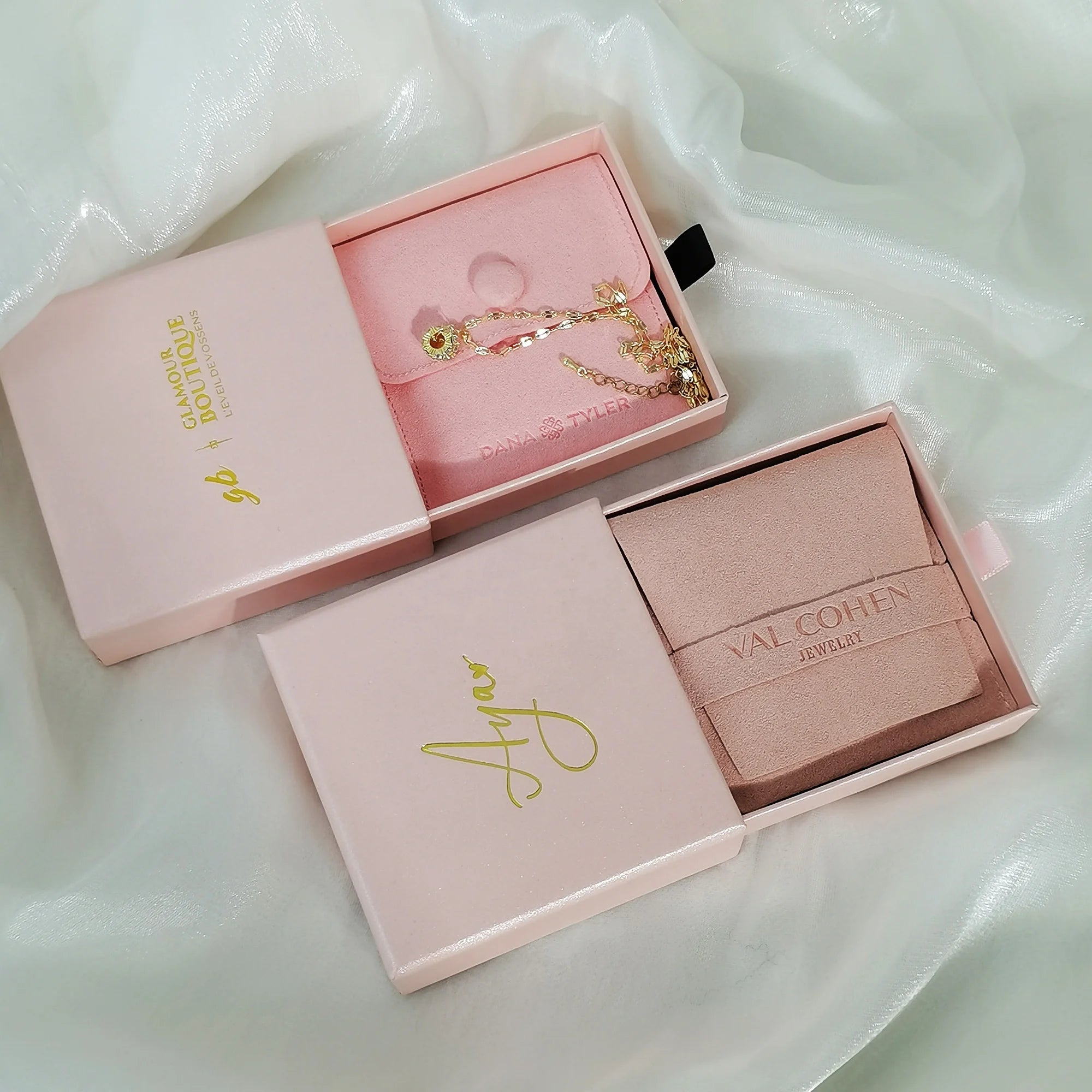 Deluxe Customized Logo Sliding Cardboard Jewelry Gift Box with UV Coating Embossing Sponge Lining (Jewelry Packaging Box)