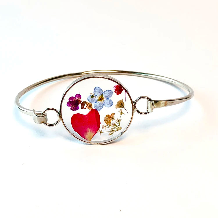 Women's Pressed Flower in Resin Charm Bracelet Wholesale  Fashion Jewelry Dried Flowers Bangles with Amber for Gifts Parties